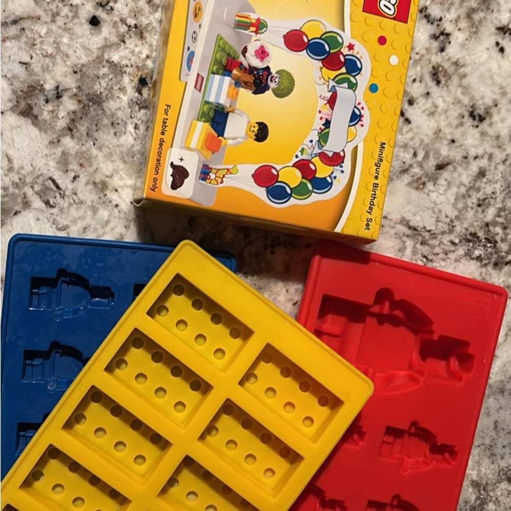 LEGO Bright Red, Blue, and Yellow Molds Set also LEGO Birthday set